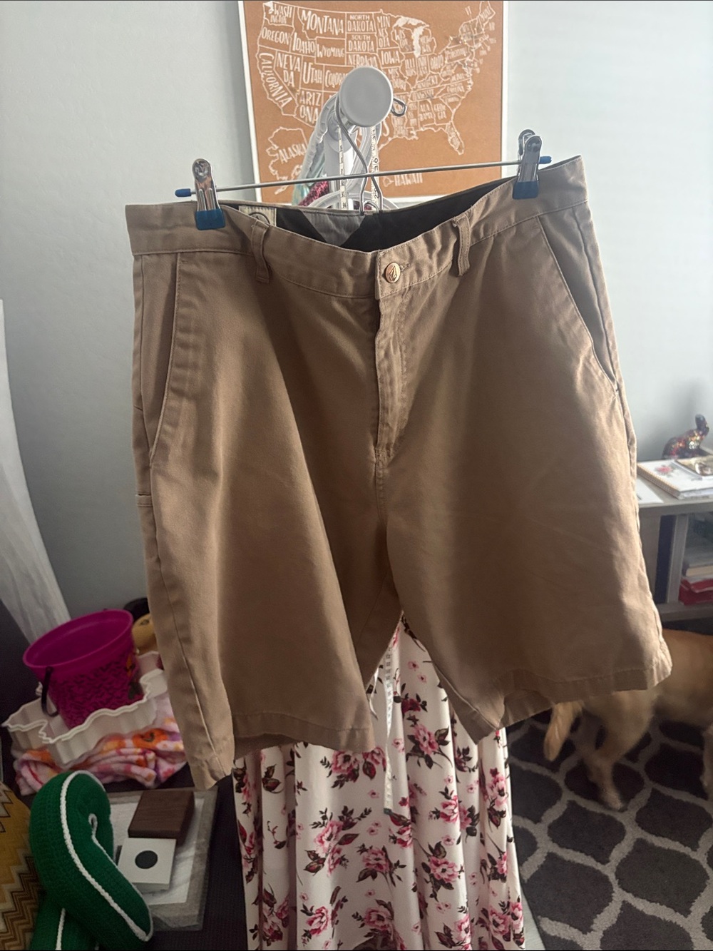 Volcom Men's Tan Flat Front Shorts